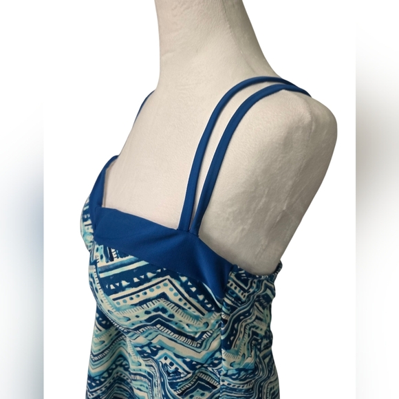 Beach Diva Womens Tankini Blue Patterned Built In Bra Size 16 - Picture 6 of 8
